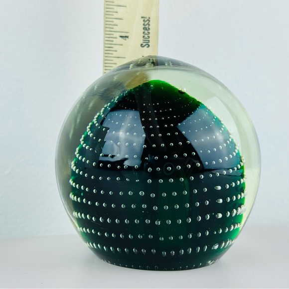 VTG Handblown Blown Glass Bubble Green Orb Paperweight - Picture 7 of 11